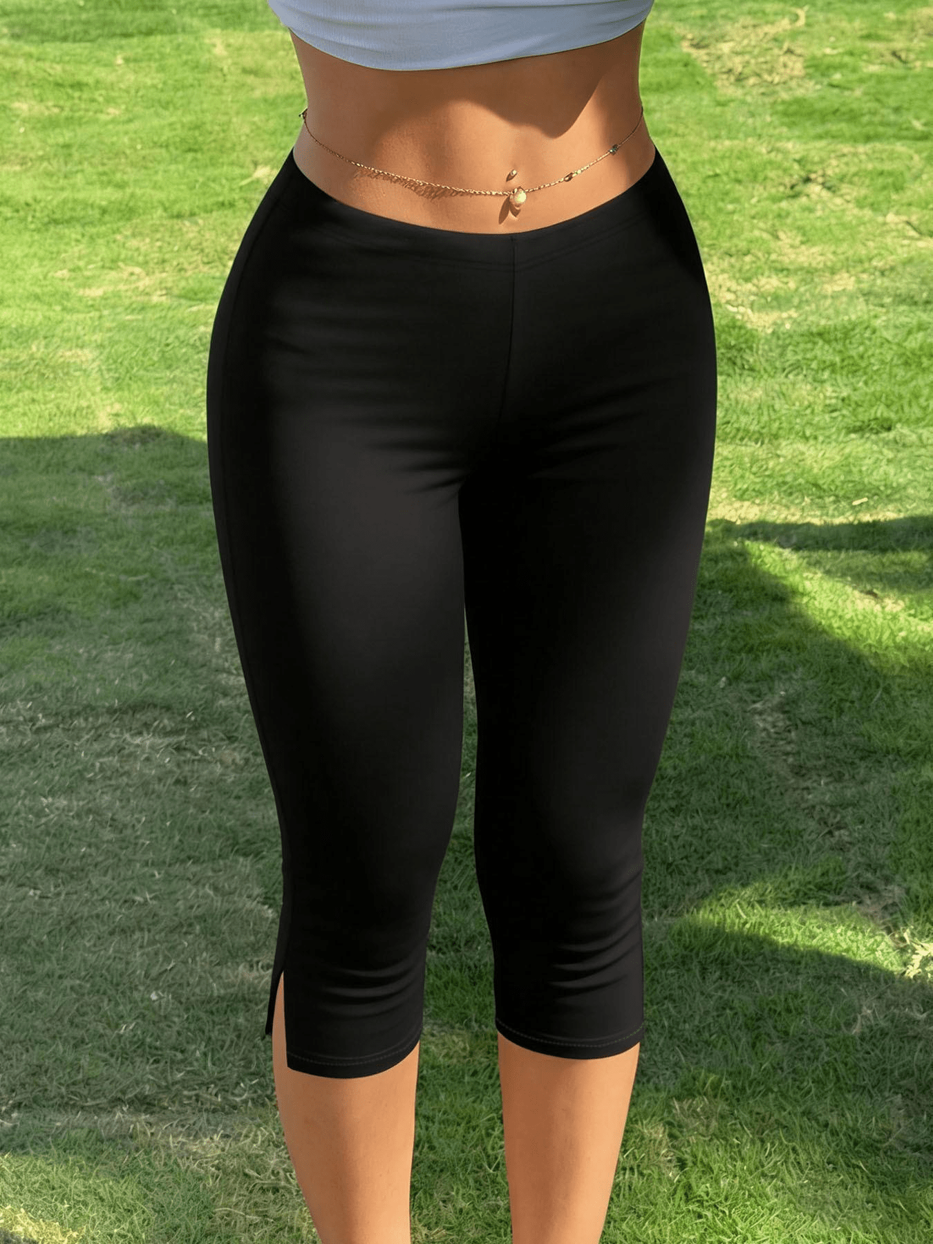 SOERA Halia Split Hem Capri Leggings - Pants - Black S