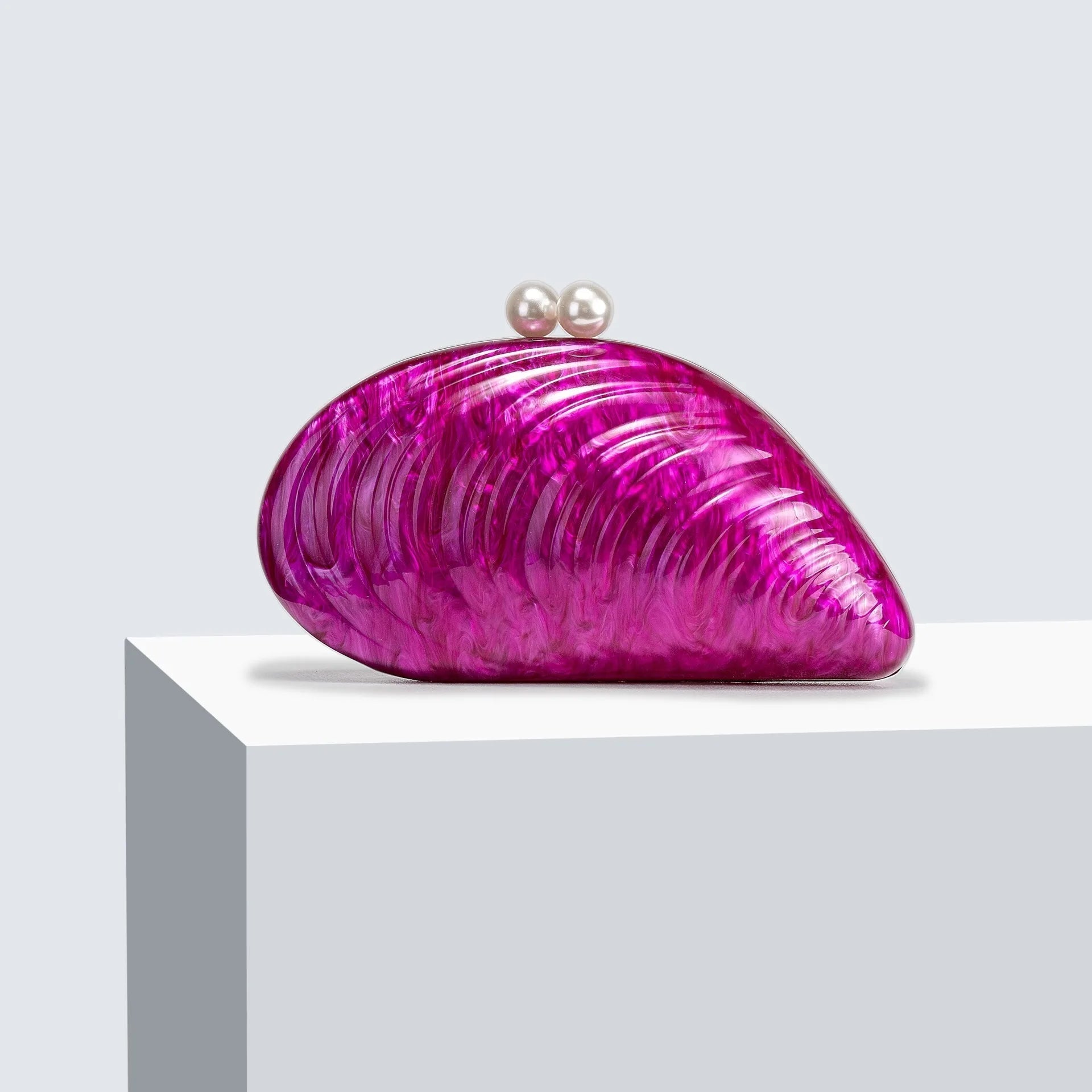 SOERA Valentina Shell-Shaped Clutch Purse - Handbags -  White